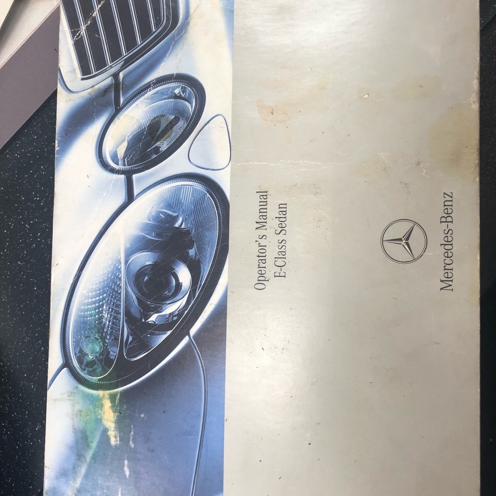 2005 EClass Mercedes Benz owners manual
